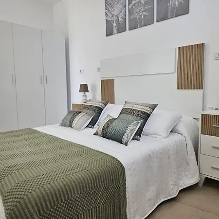 Sunshine A - - Coastal Village Escape Appartement Alcalá la Real