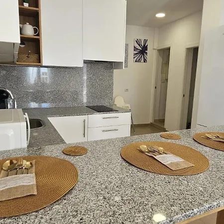Sunshine A - - Coastal Village Escape Appartement Alcalá la Real